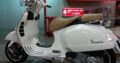 Εκλάπη PIAGGIO VESPA GTS 300 πινακίδα ΤΖΧ894 χρώμα λευκό με μπαγκαζιέρα λευκή ,παρμπριζ, και διπλή σέλα καφέ-μουσταρδί Μηχανή- Μενεκράτους 100