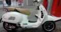 Εκλάπη PIAGGIO VESPA GTS 300 πινακίδα ΤΖΧ894 χρώμα λευκό με μπαγκαζιέρα λευκή ,παρμπριζ, και διπλή σέλα καφέ-μουσταρδί Μηχανή- Μενεκράτους 100