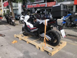 Honda xadv 750cc special color λευκο Μηχανή- Νεος κοσμος