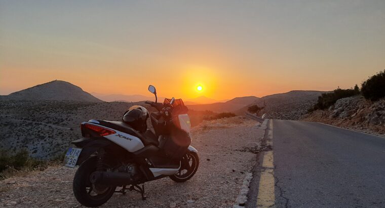 Κλάπηκε Yamaha X-Max 250cc ΛΕΥΚΟ, από τη Νέα Σμύρνη. Πινακίδα ΟΙΧ236. Παρακαλώ επικοινωνήστε στο 6947662263 Μηχανή- Νέα Σμύρνη