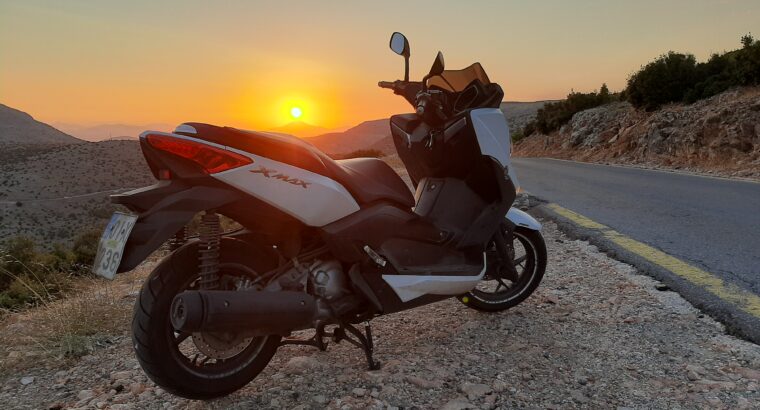 Κλάπηκε Yamaha X-Max 250cc ΛΕΥΚΟ, από τη Νέα Σμύρνη. Πινακίδα ΟΙΧ236. Παρακαλώ επικοινωνήστε στο 6947662263 Μηχανή- Νέα Σμύρνη